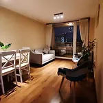 Edificio Borde Plaza Familiar 5 Personas Con Estacionamiento Exclusivo