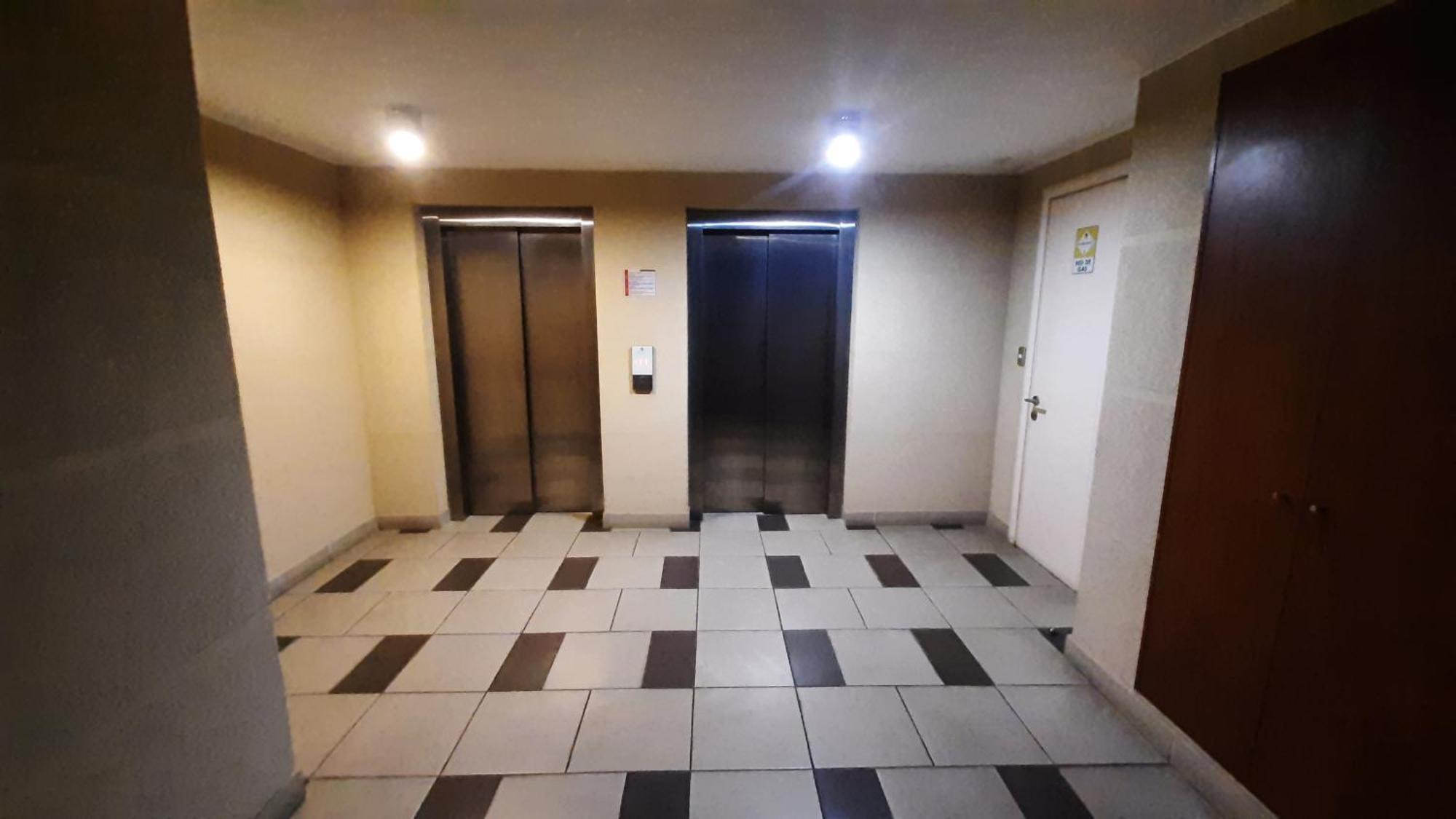 Edificio Borde Plaza Familiar 5 Personas Con Estacionamiento Exclusivo Apartamento *